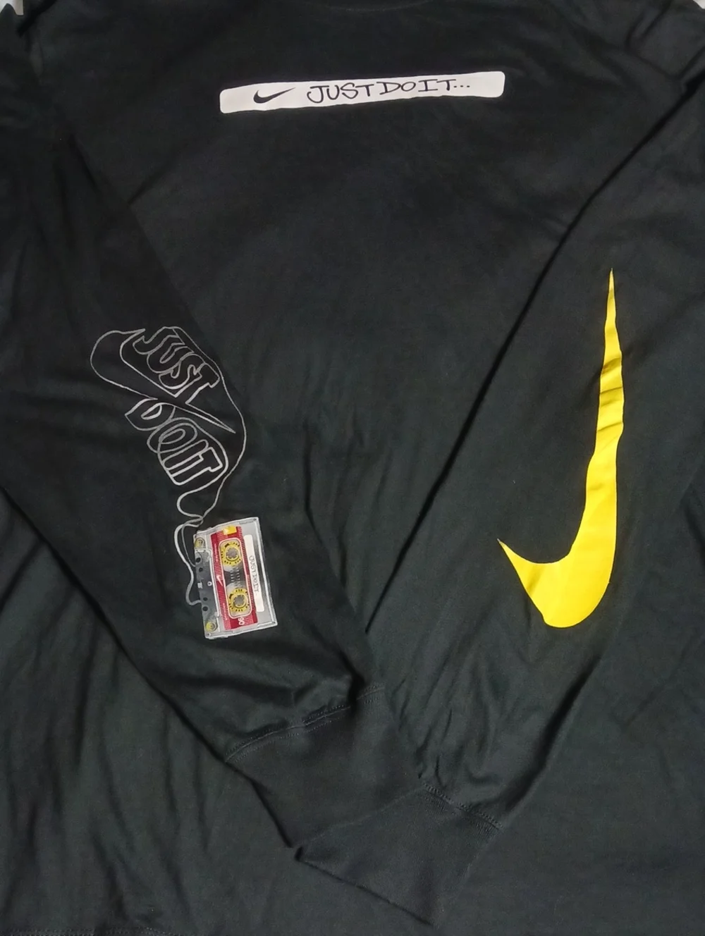 Nike Frequency Black Long Sleeve Tee Just Do It Sleeve Graphic Athletic Size XXL